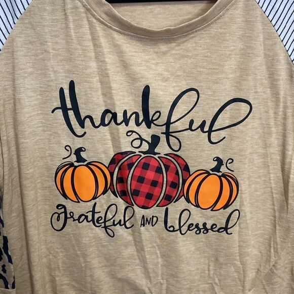 Thankful greatful and blessed long sleeve womems size LG tan cheetah & pumpkin - Picture 2 of 6